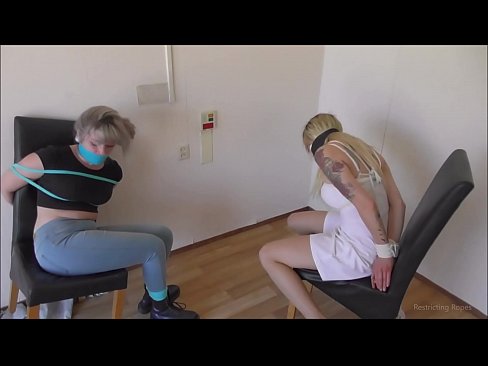 ❤️ Ferslave / fêstbûn en gagged / famke yn need Fuckfideo op fy.porn-milf-300.ru ❤